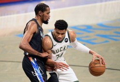 九游体育-关于字母哥遭遇十五持续失利，FPX教练压力巨大！的信息