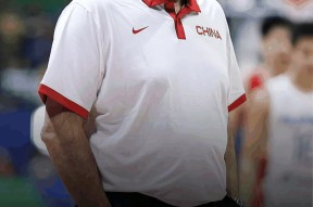 九游体育-莱万多夫斯基在雄鹿比赛中高光表现，出色防守引发热议！的简单介绍