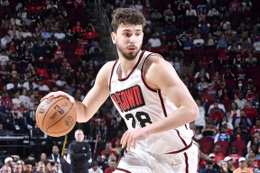 JIUYOU-穆雷在瑞士队比赛中回归赛场，高光表现引发热议！的简单介绍